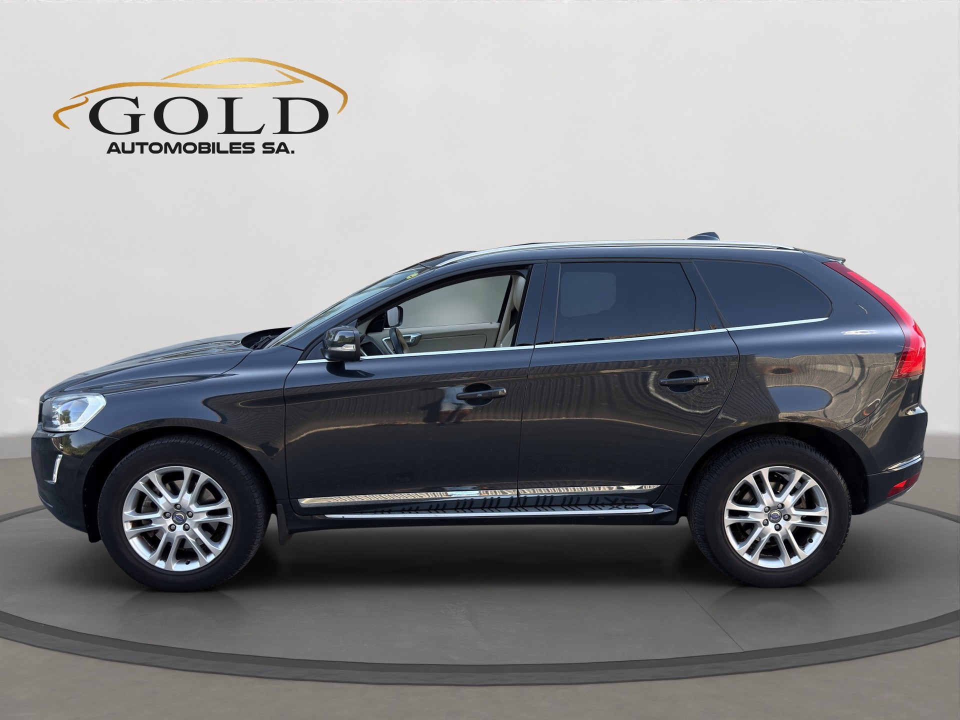 VOLVO XC60 D5 AWD Summum Geartronic-image-11