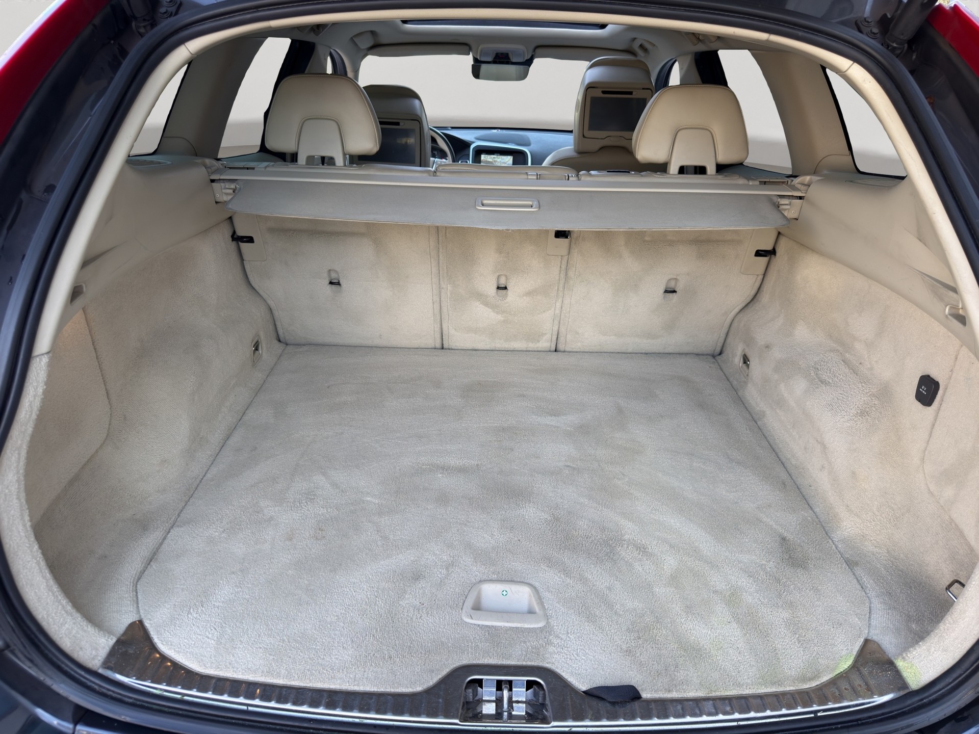 VOLVO XC60 D5 AWD Summum Geartronic-image-14