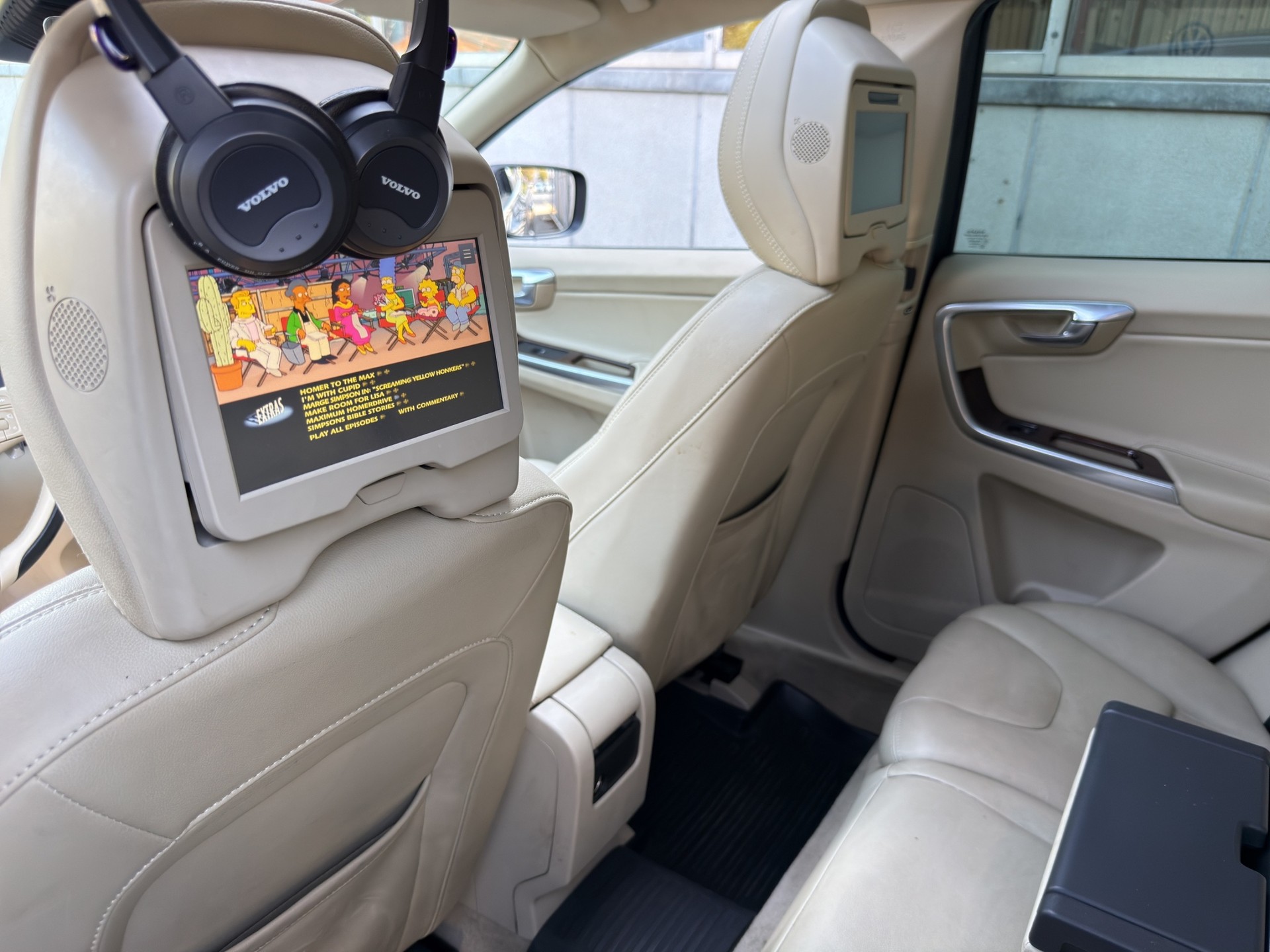 VOLVO XC60 D5 AWD Summum Geartronic-image-10