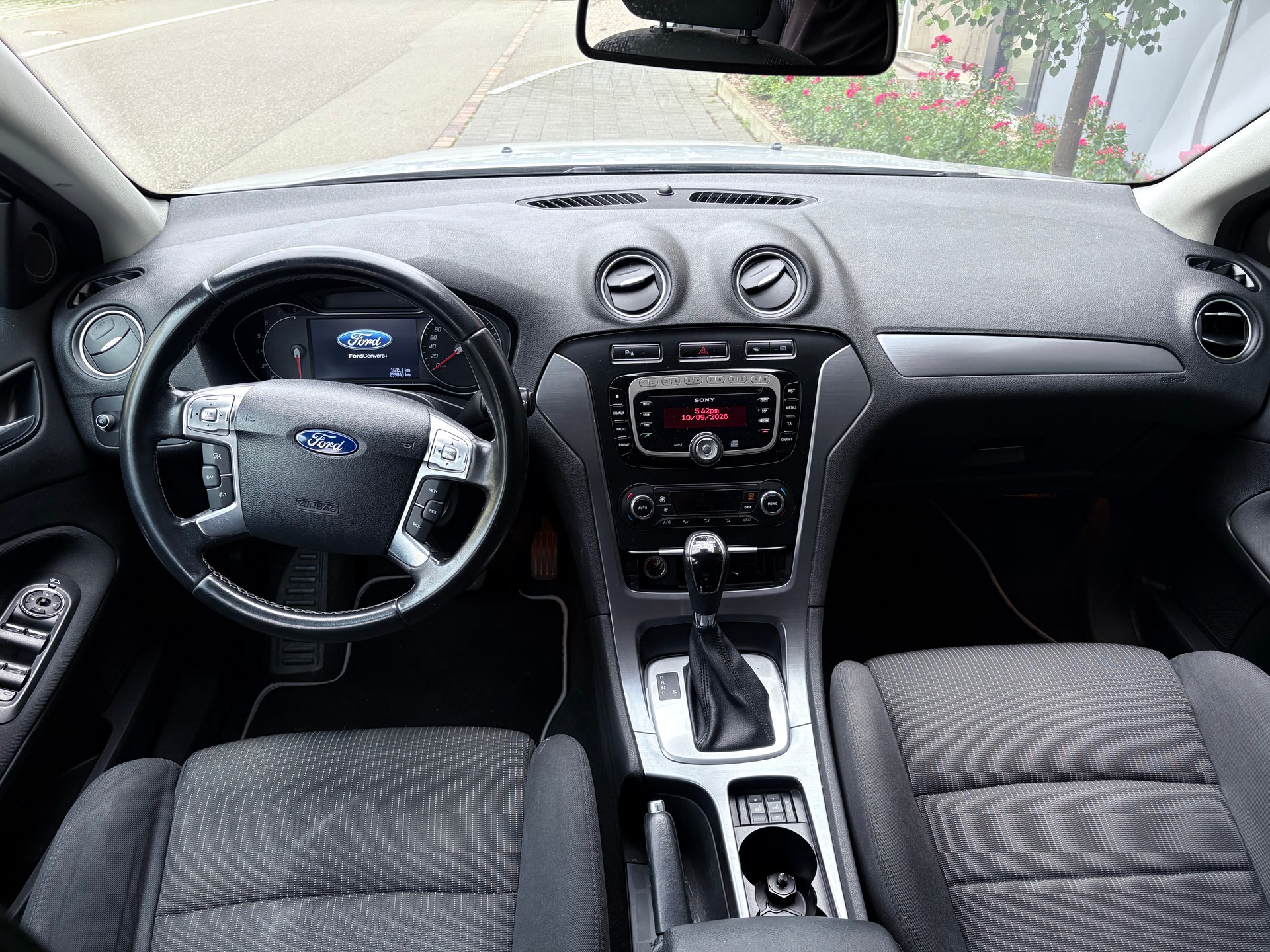 FORD Mondeo 2.0 EcoBoost SCTi TitaniumX PowerShift-image-6