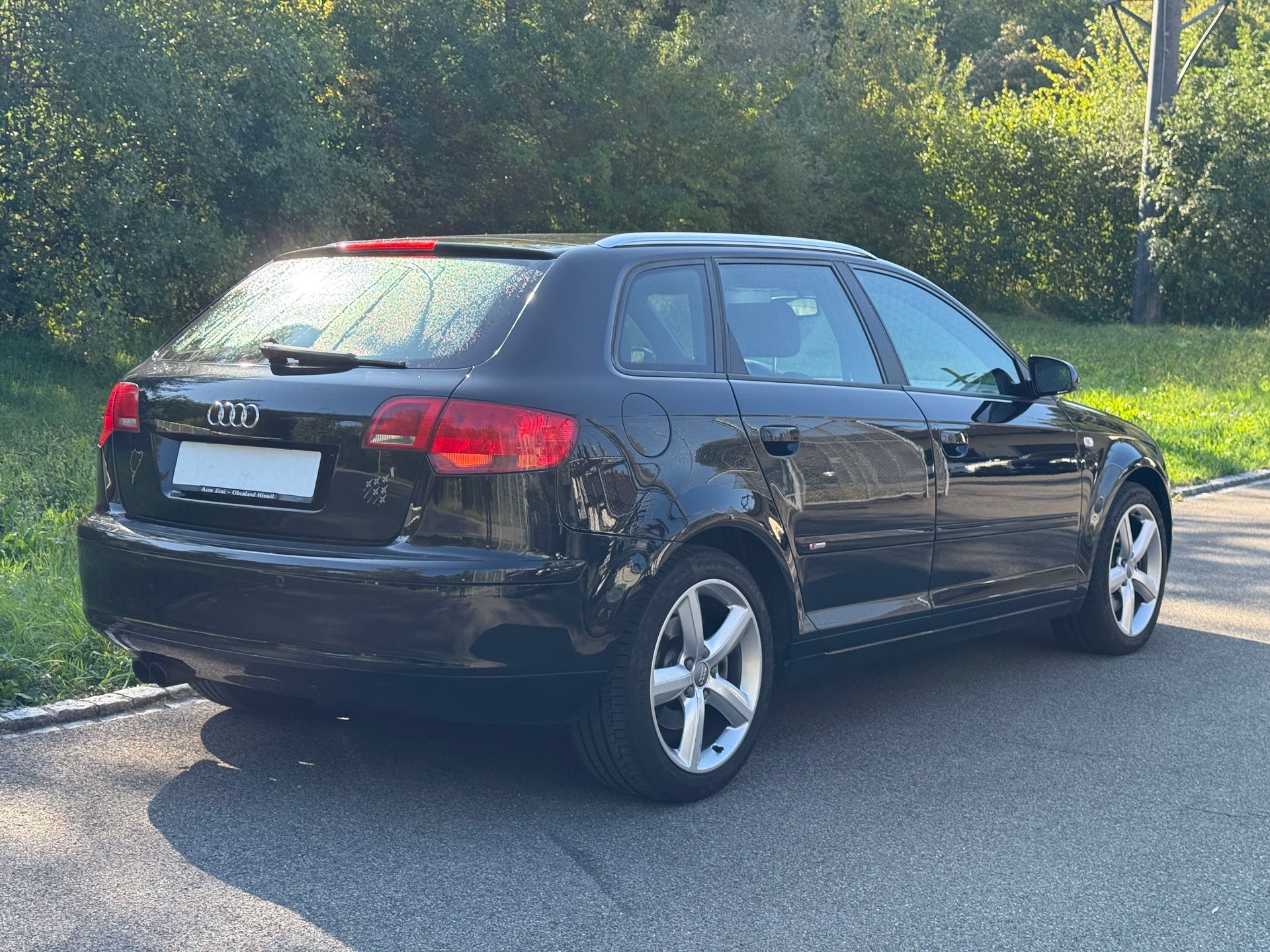 AUDI A3 Sportback 2.0 Turbo FSI Ambition S-tronic-image-3