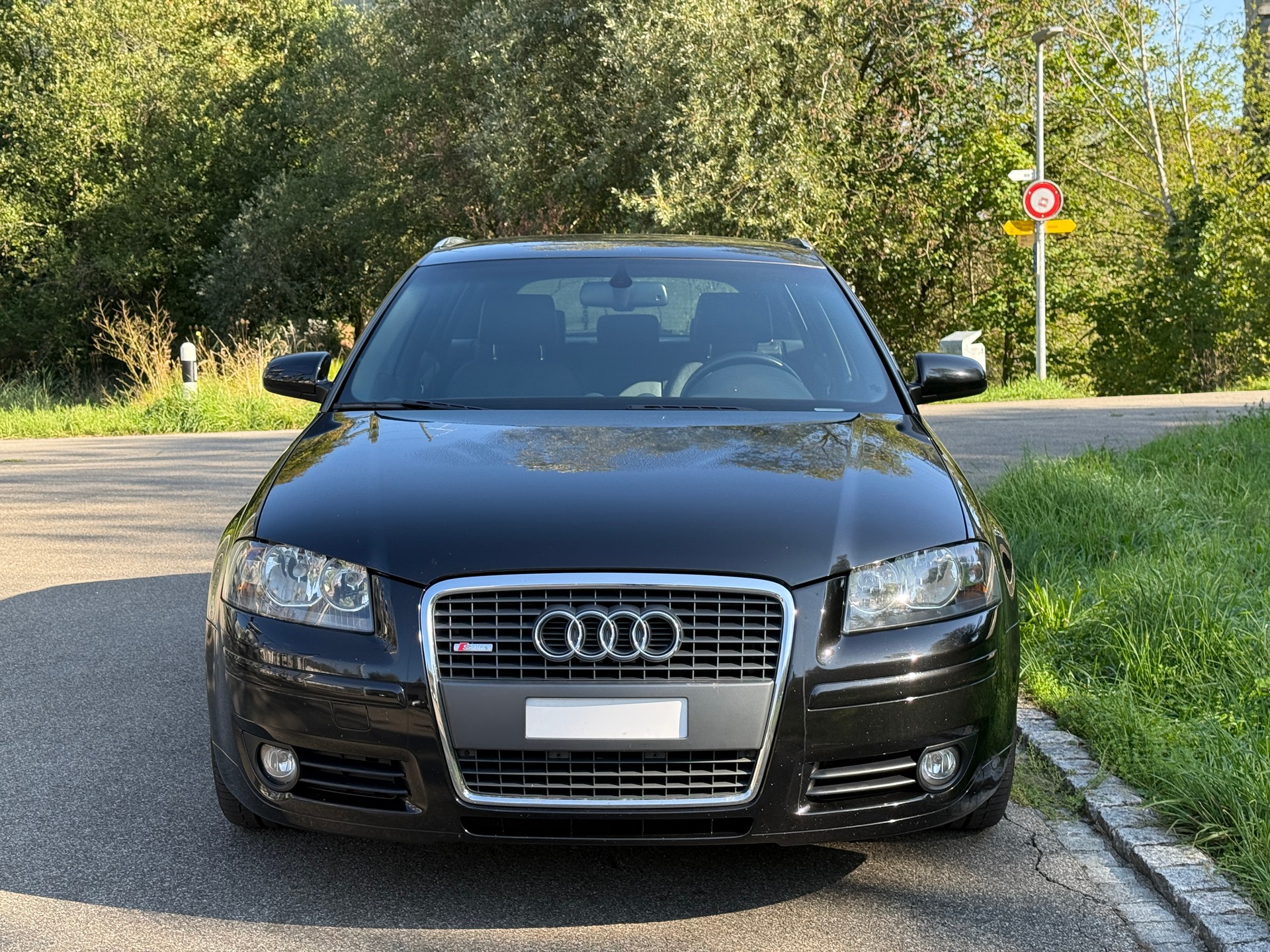 AUDI A3 Sportback 2.0 Turbo FSI Ambition S-tronic-image-6