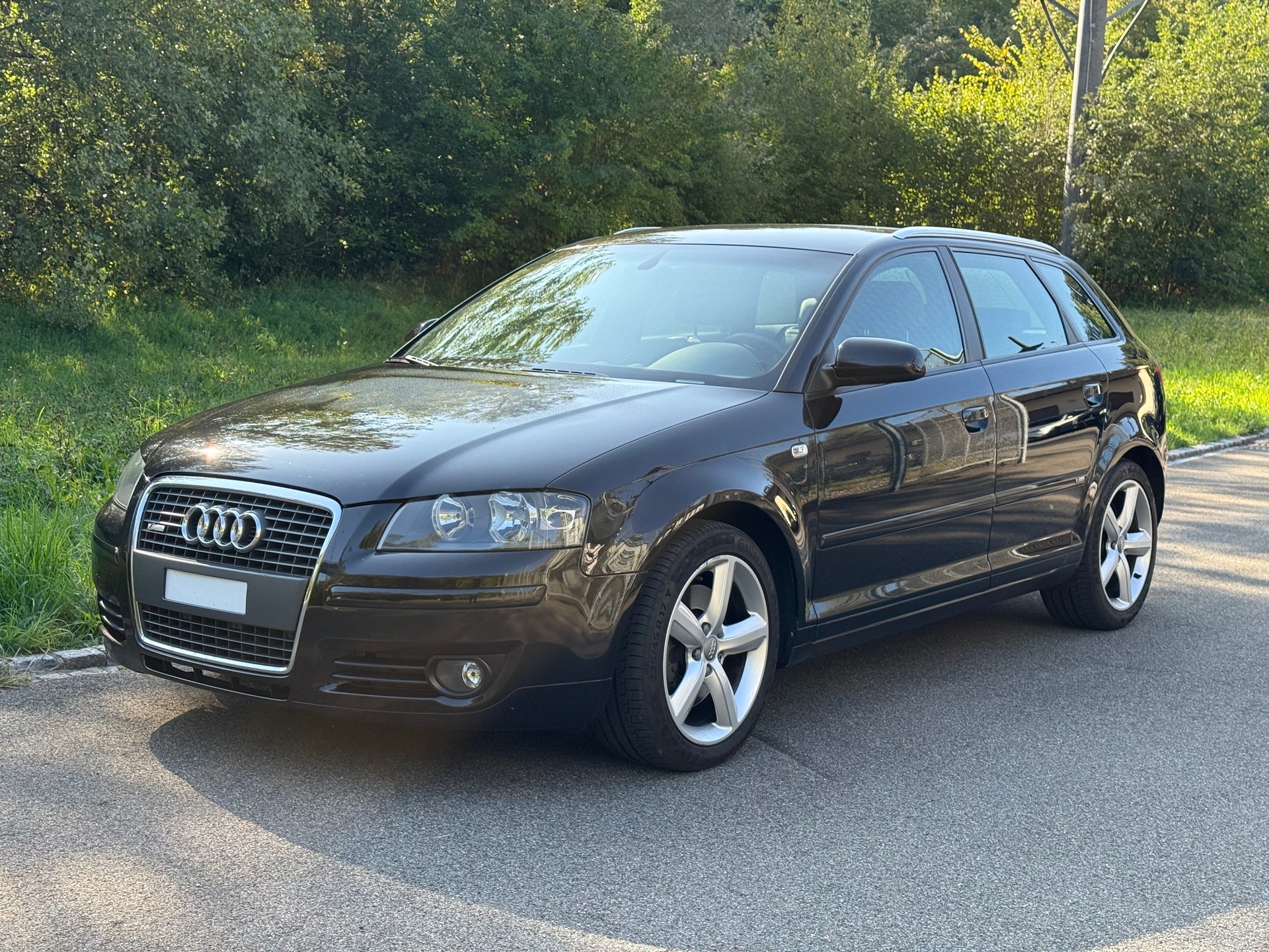 AUDI A3 Sportback 2.0 Turbo FSI Ambition S-tronic-image-0