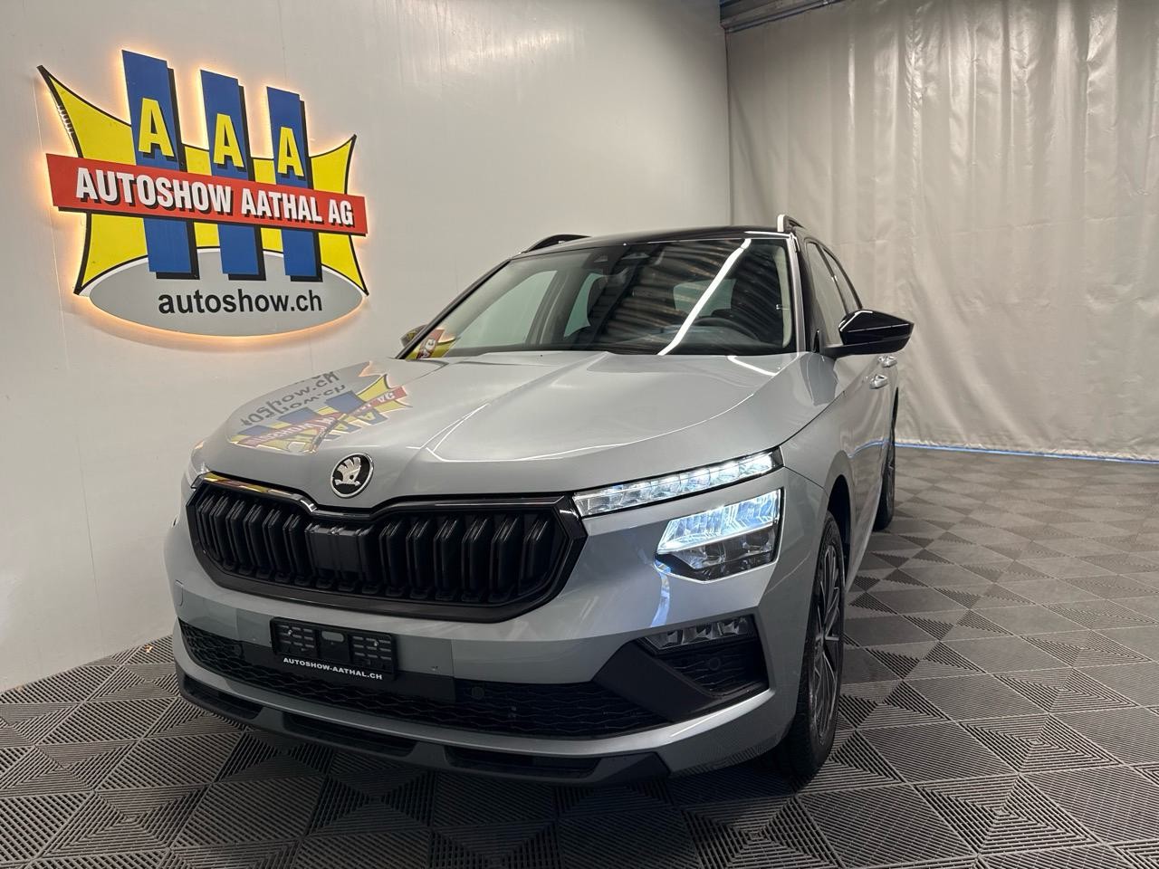 SKODA Kamiq 1.0 TSI Selection Black Pack-image-13