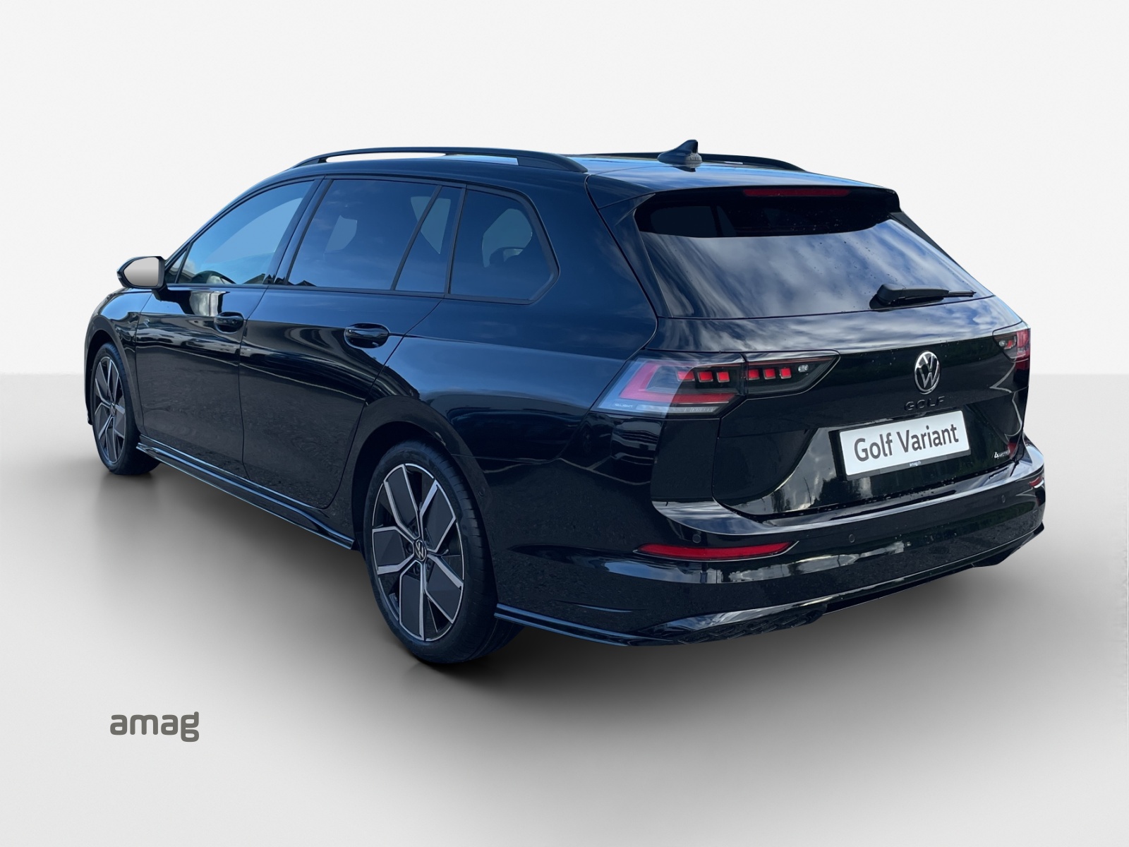 VW Golf Variant 2.0 TSI R-Line DSG 4 Motion-image-2
