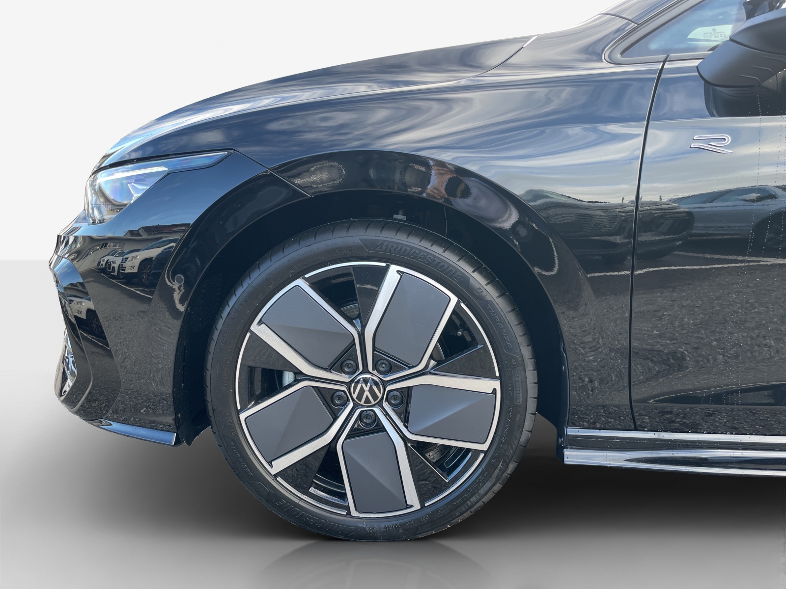 VW Golf Variant 2.0 TSI R-Line DSG 4 Motion-image-13