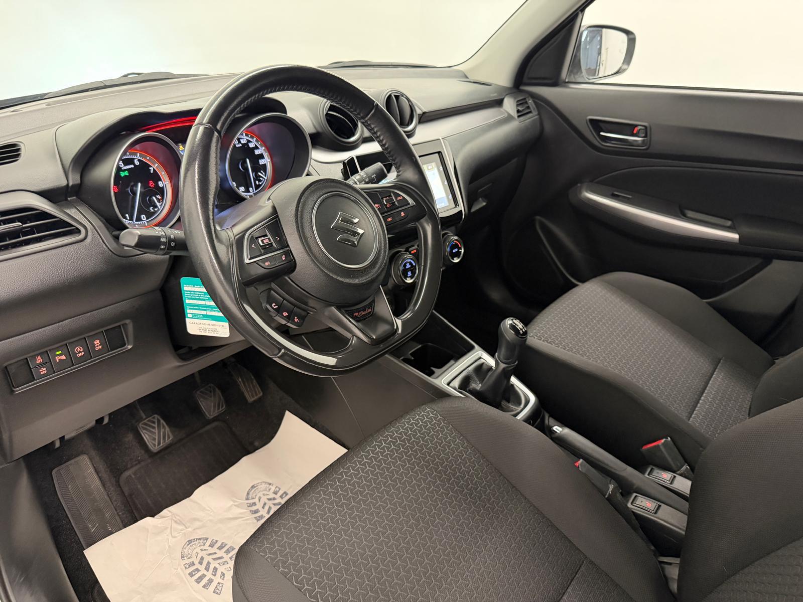 SUZUKI Swift 1.2 Piz Sulai Top Hybrid 4x4-image-12