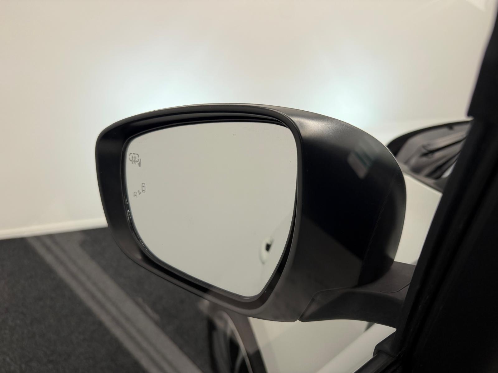SUZUKI Swift 1.2 Piz Sulai Top Hybrid 4x4-image-17