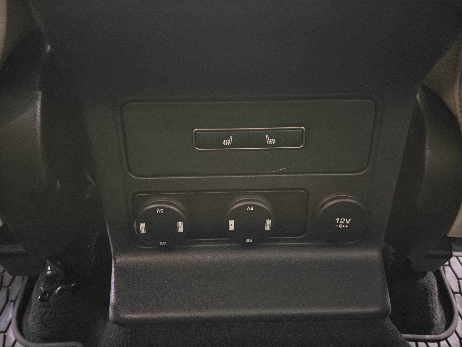 JAGUAR F-Pace 25d Prestige AWD Automatik-image-23