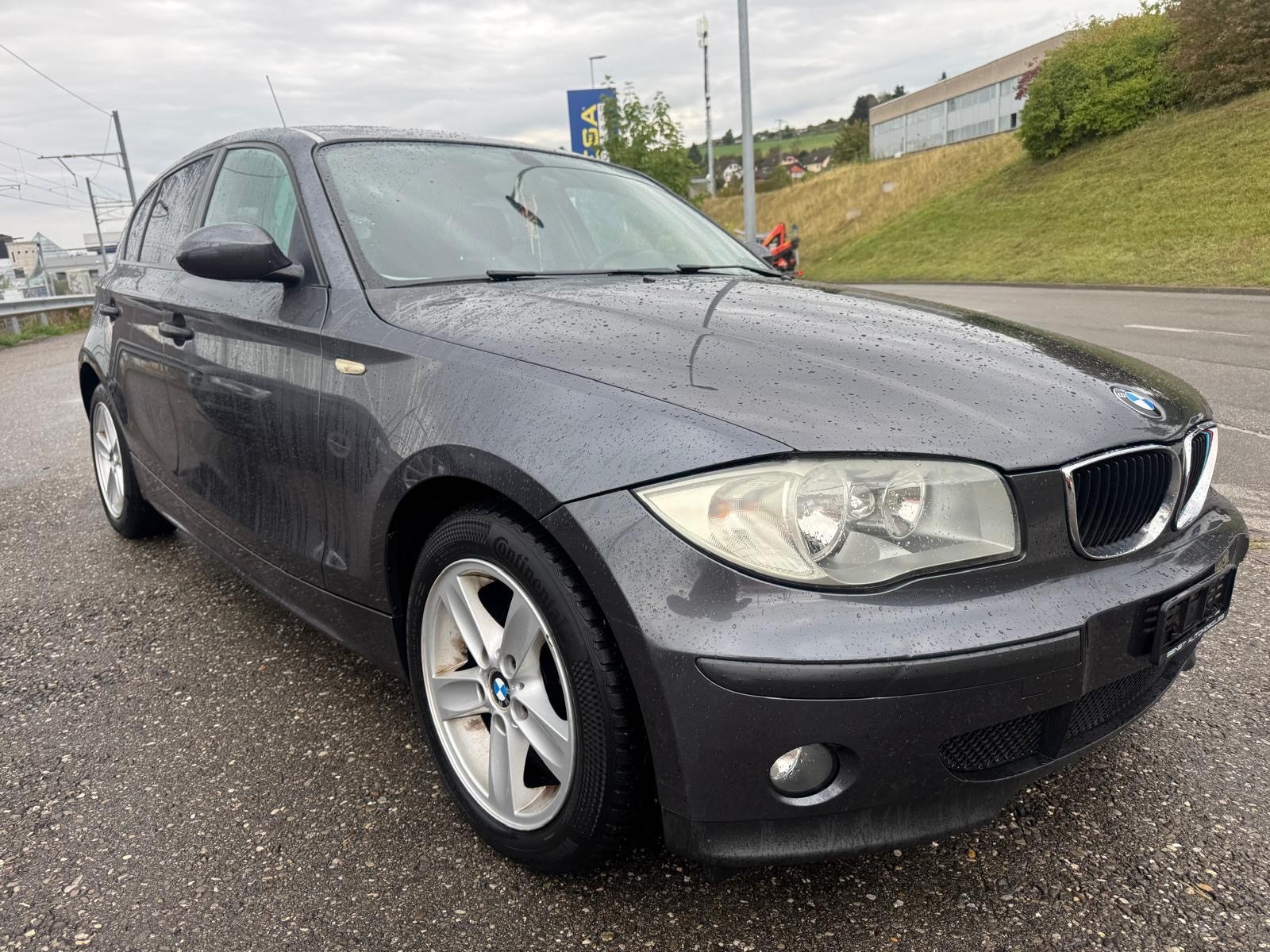 BMW 116i-image-2