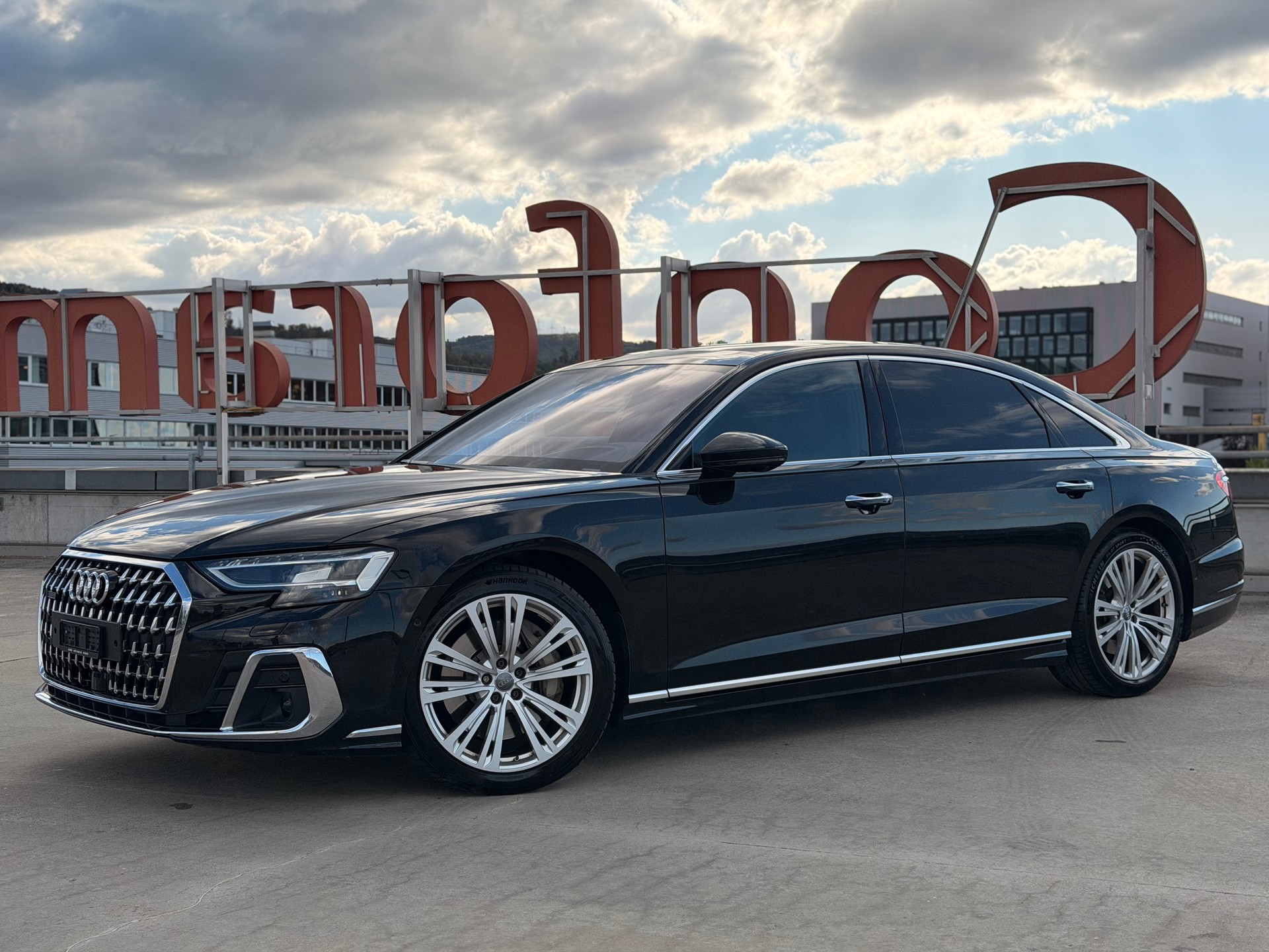 AUDI A8 55 L TFSI quattro tiptronic-image-0