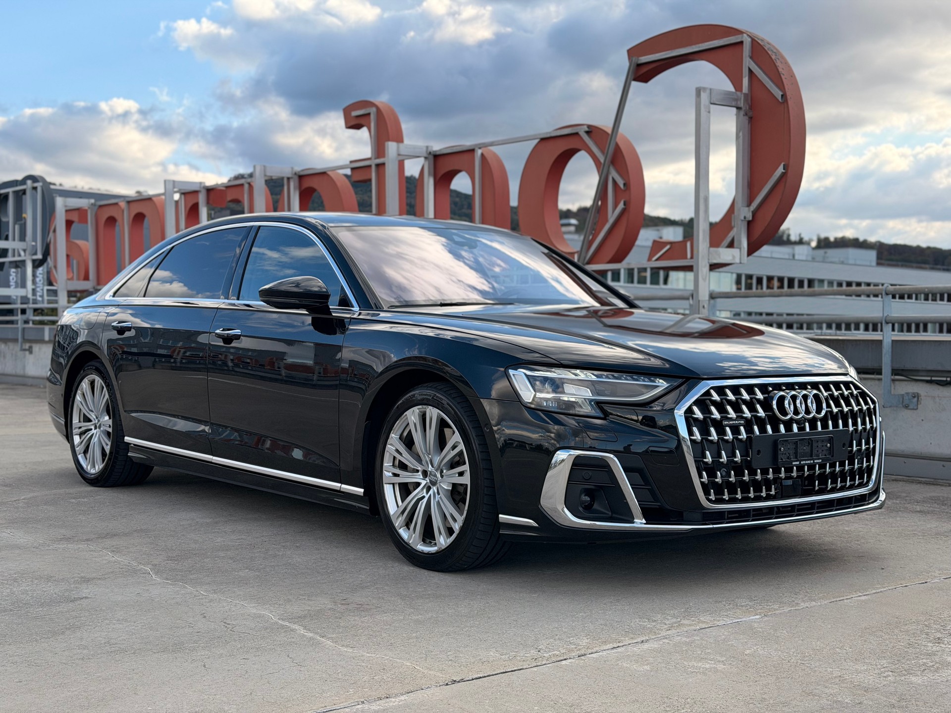 AUDI A8 55 L TFSI quattro tiptronic-image-1