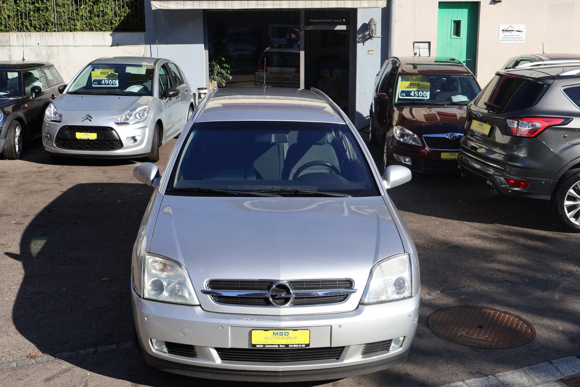 OPEL Vectra Caravan 2.2 Elegance-image-0