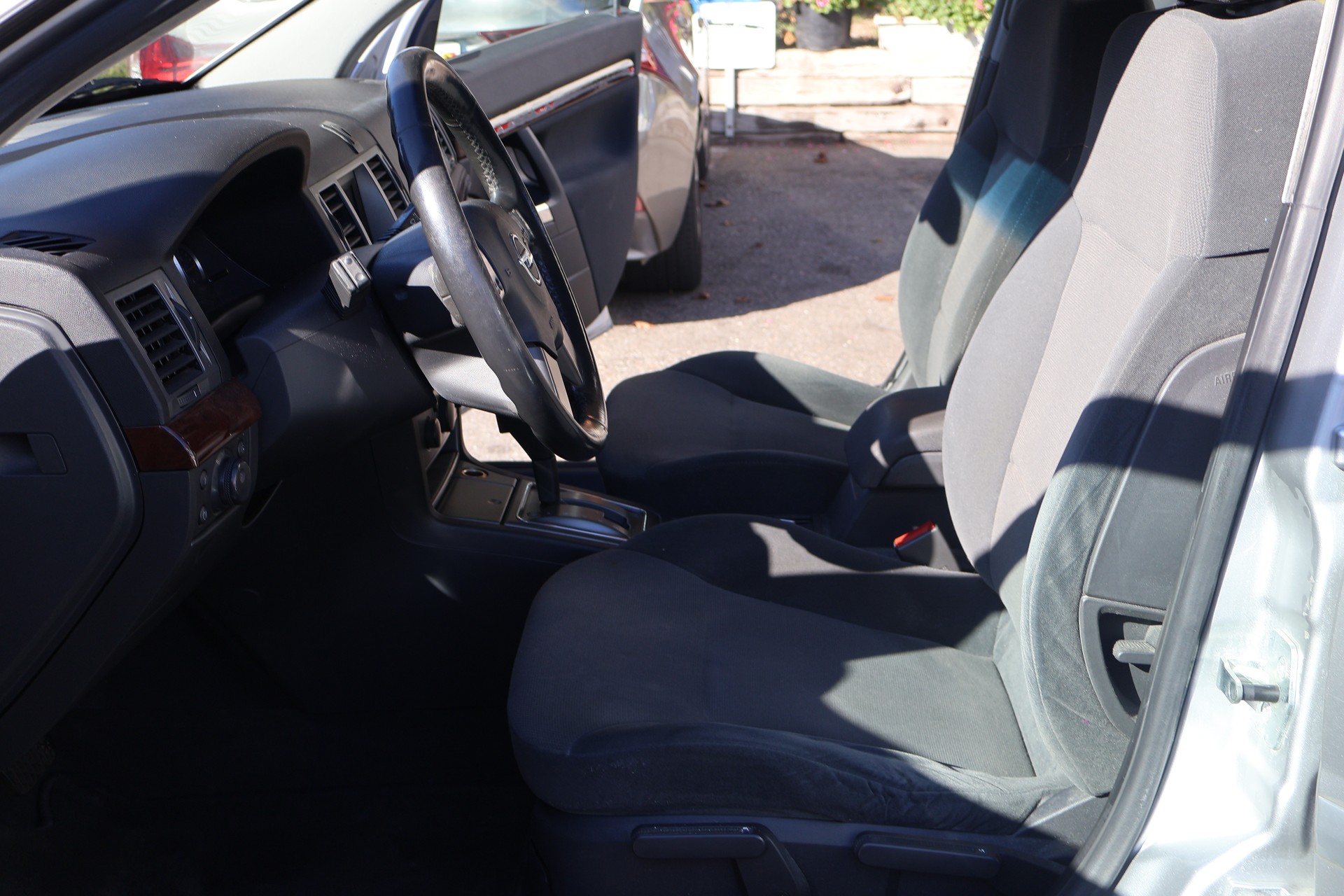 OPEL Vectra Caravan 2.2 Elegance-image-4
