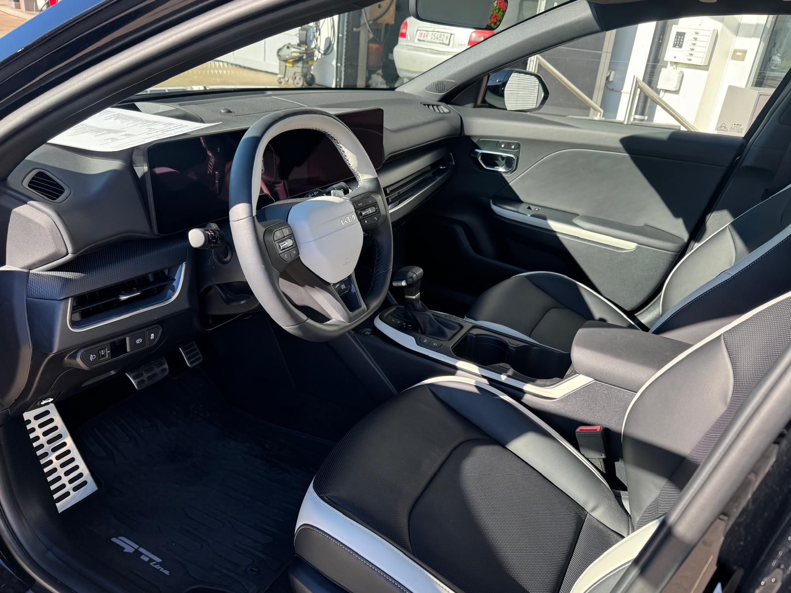 KIA K4 1.6 T-GDi GT-Line-image-4