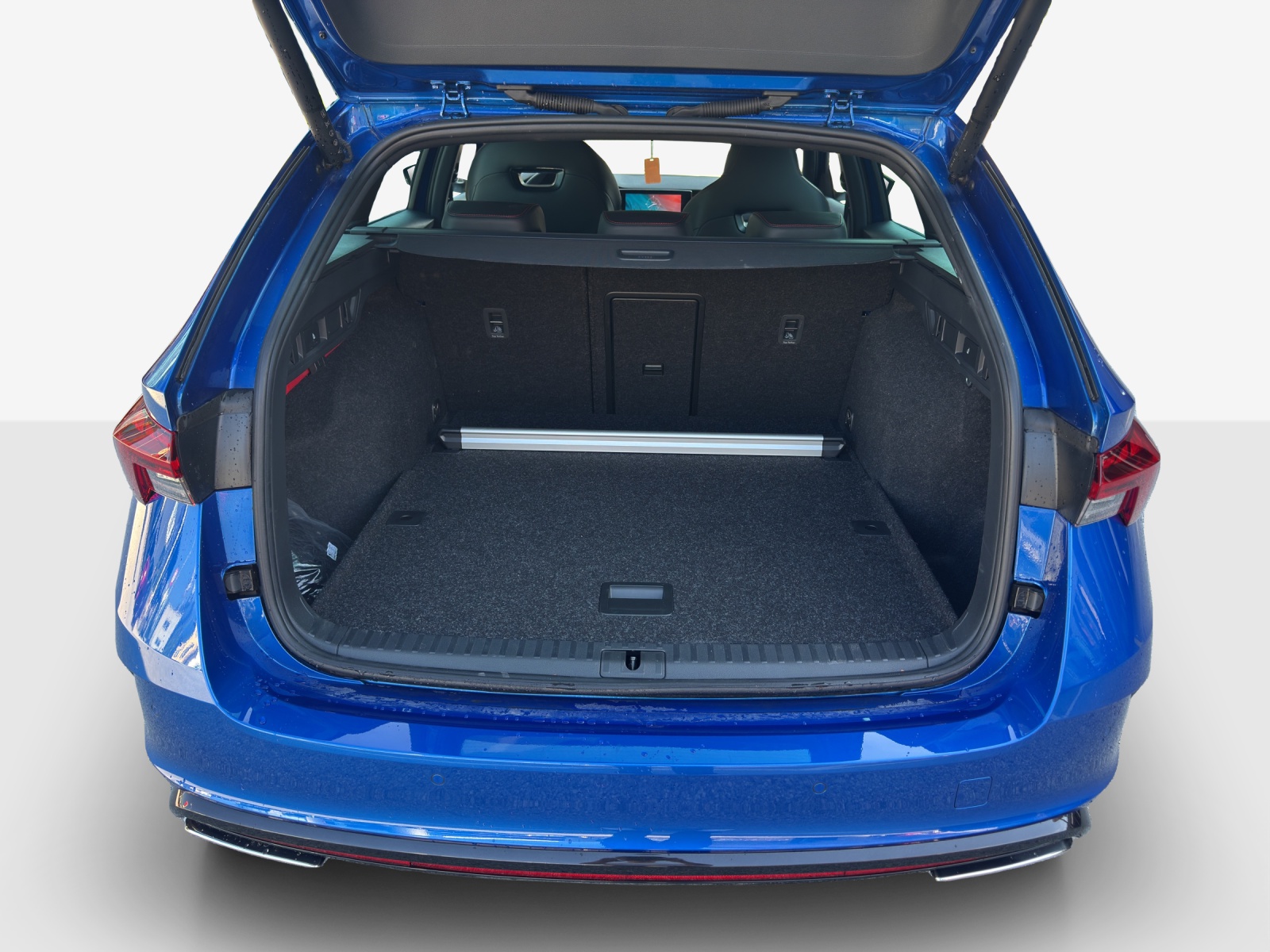 SKODA Octavia Combi 2.0 TSI DSG RS-image-12