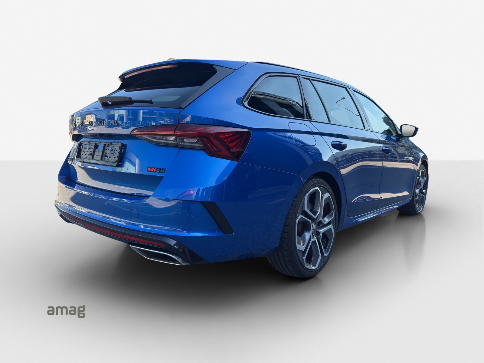 SKODA Octavia Combi 2.0 TSI DSG RS-image-4