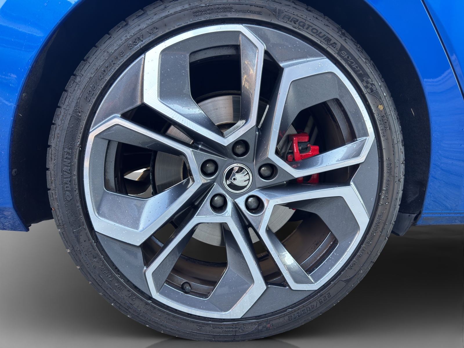 SKODA Octavia Combi 2.0 TSI DSG RS-image-13
