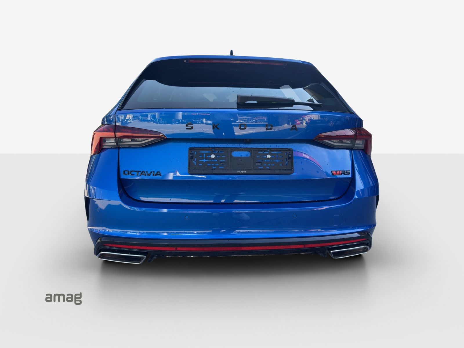 SKODA Octavia Combi 2.0 TSI DSG RS-image-3