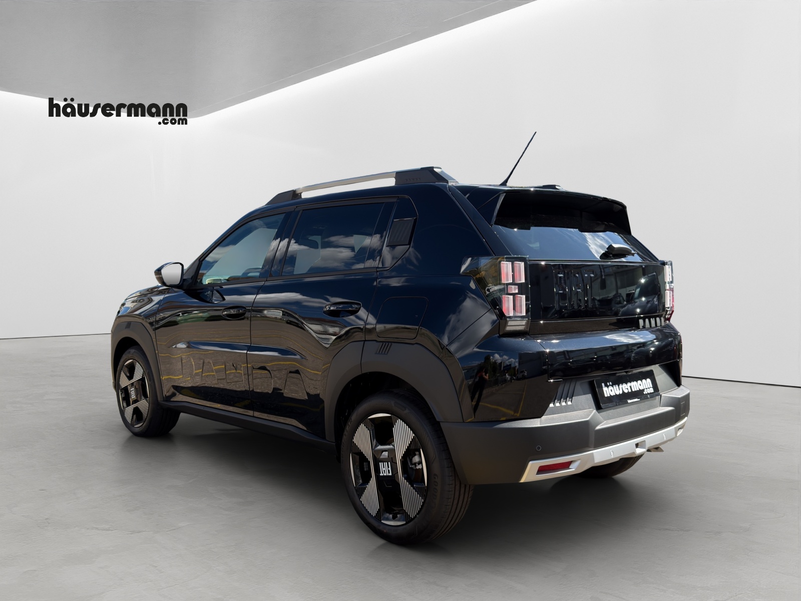 FIAT Grande Panda 1.2 Hybrid La Prima-image-3