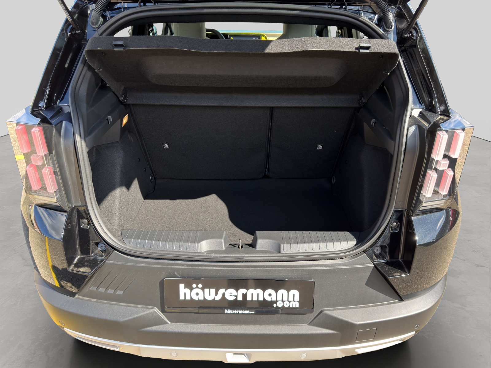 FIAT Grande Panda 1.2 Hybrid La Prima-image-5