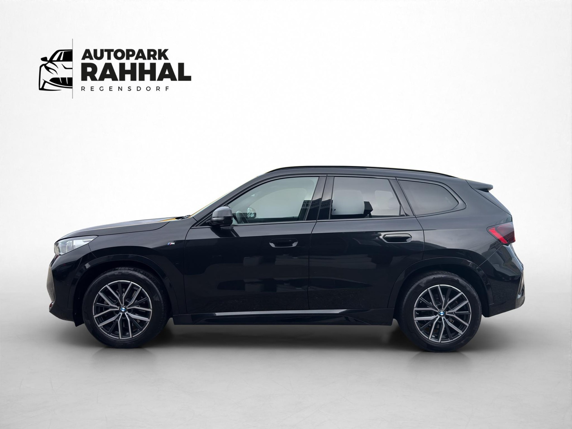 BMW X1 xDrive 23d 48V M Sport * Panoramadach * Harman/Kardon * Elektr. Sitze * 360° Kamera * AHK *-image-9