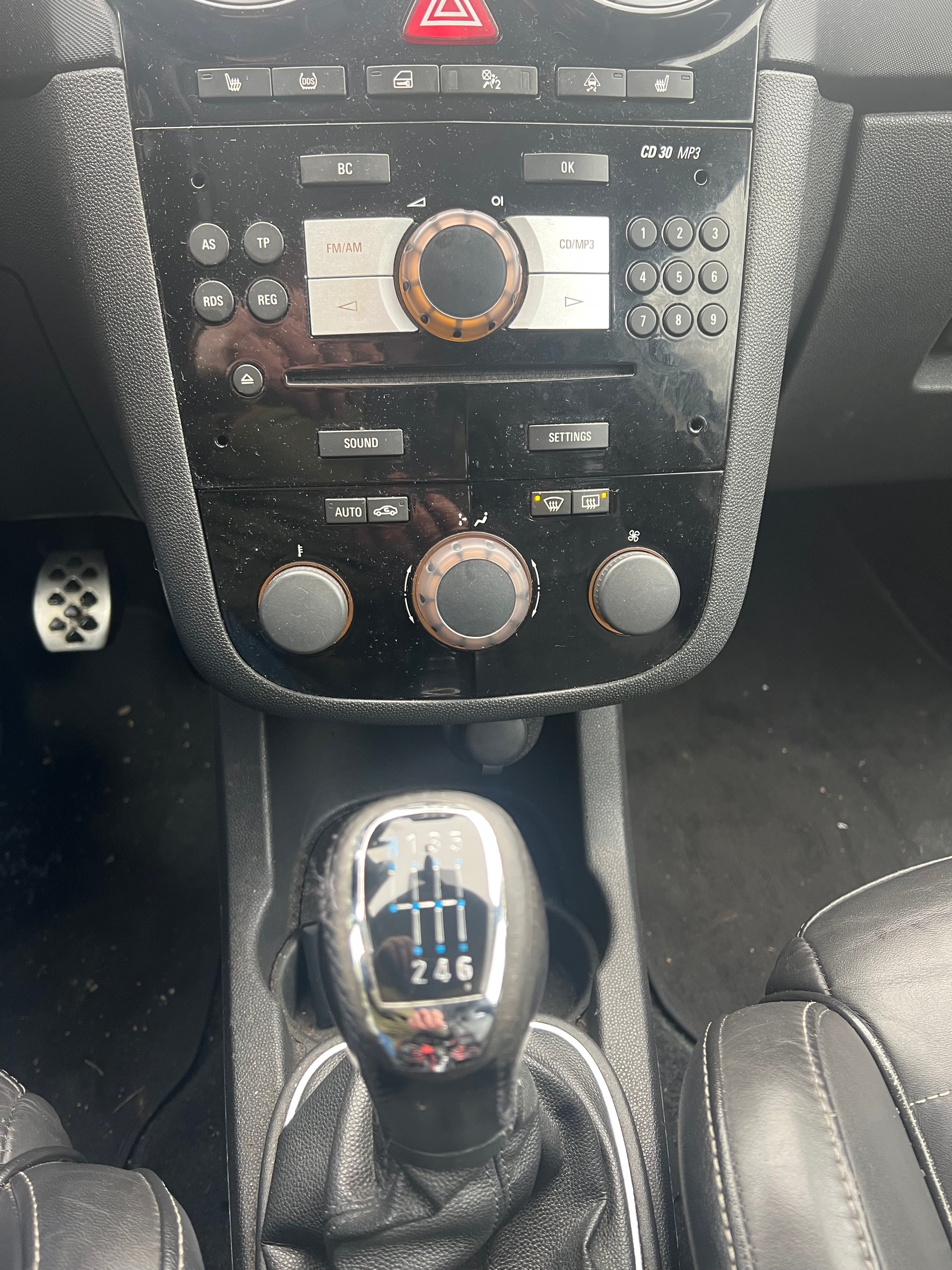 OPEL Corsa 1.6 Turbo OPC-image-6