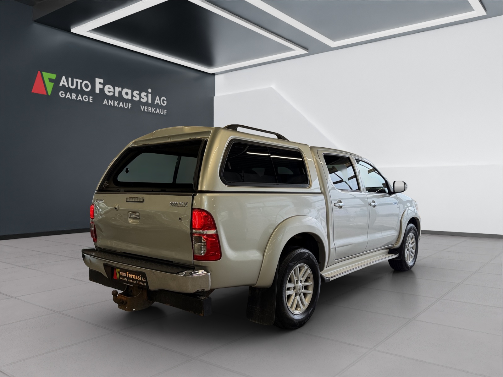TOYOTA Hilux 3.0 DoubleCab LineaSol-image-5