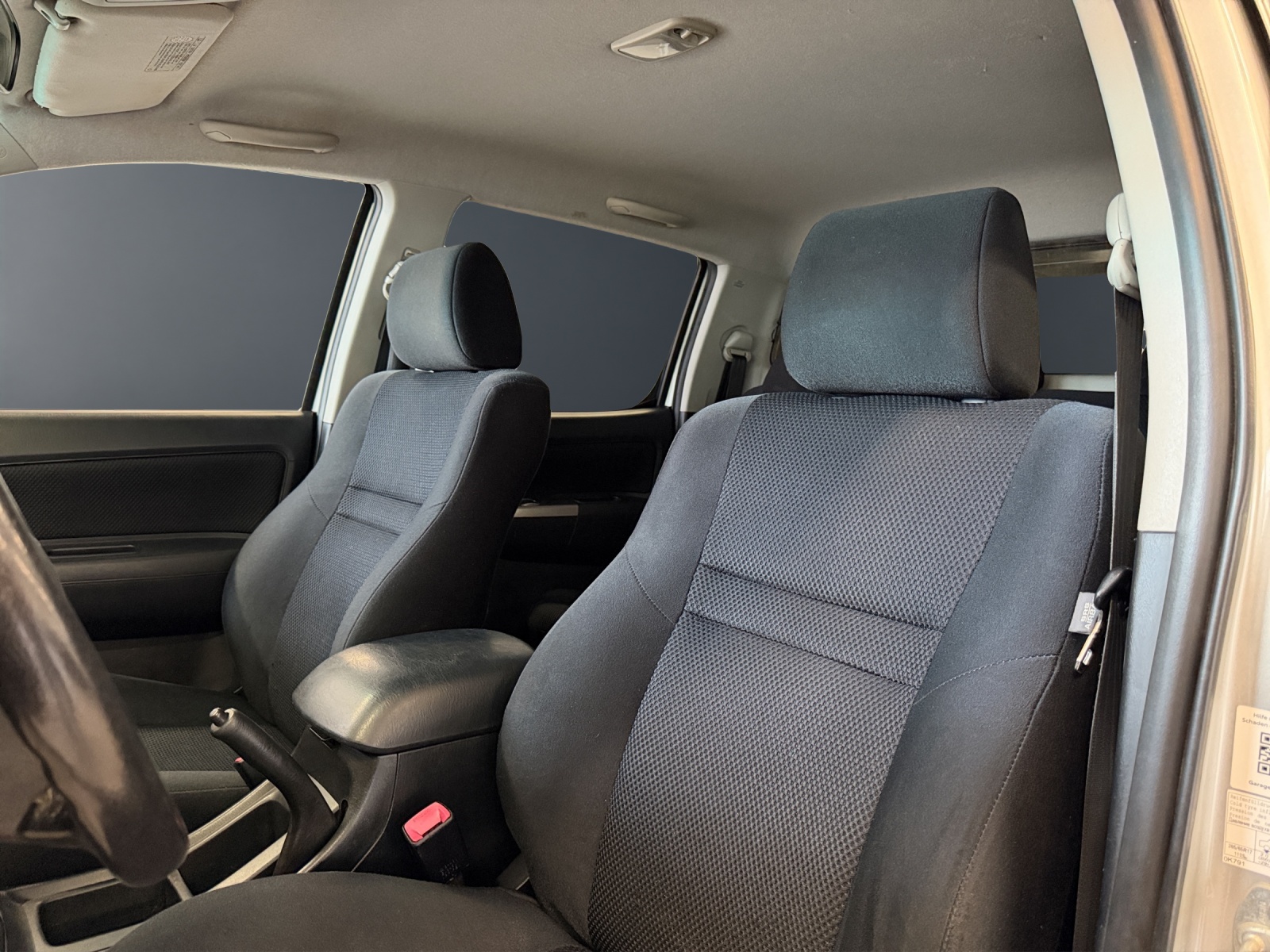 TOYOTA Hilux 3.0 DoubleCab LineaSol-image-17