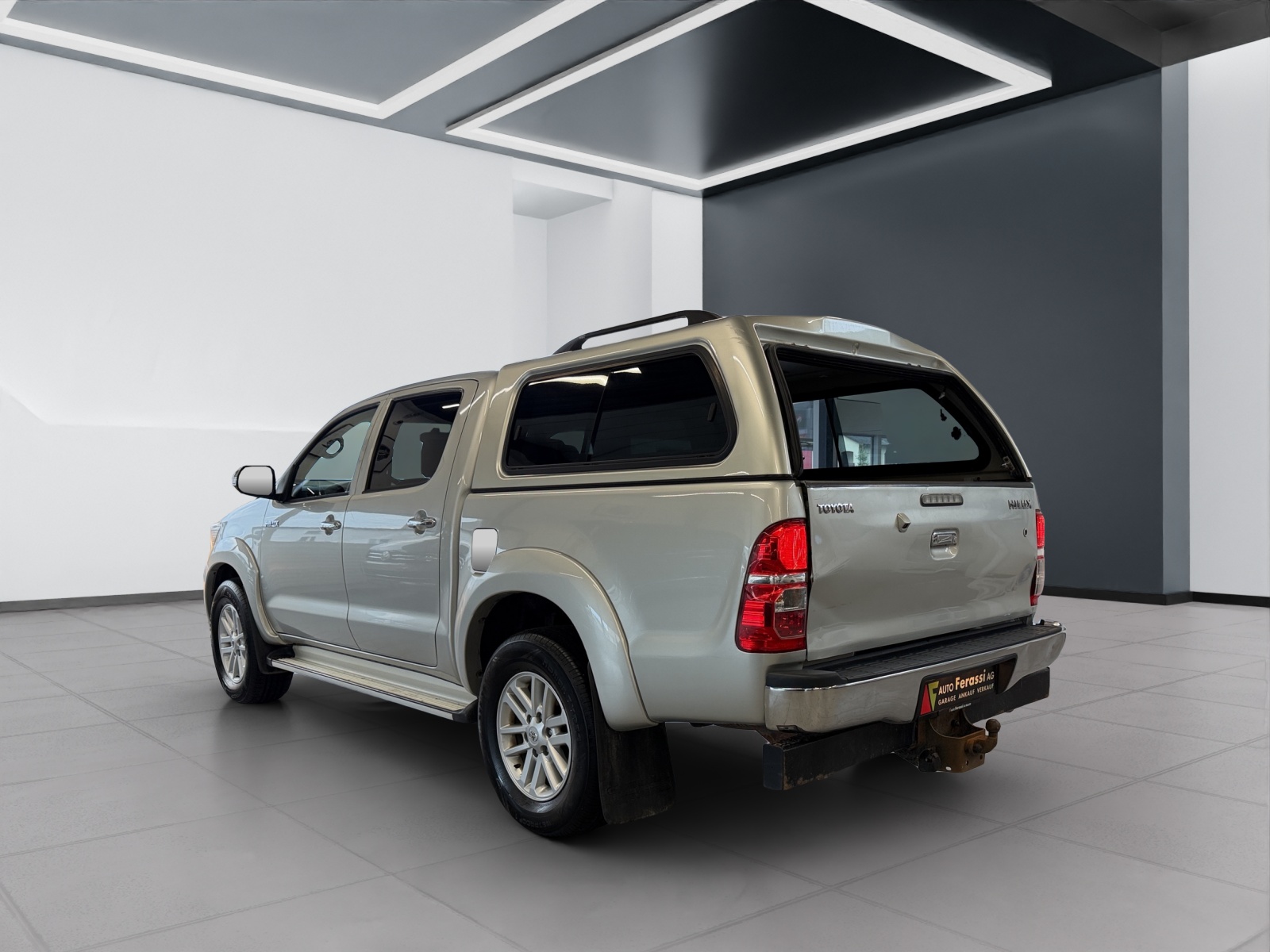 TOYOTA Hilux 3.0 DoubleCab LineaSol-image-3