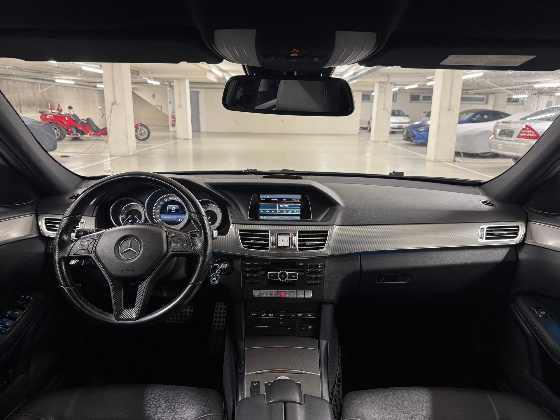 MERCEDES-BENZ E 200 CGI BlueEfficiency 7G-Tronic *Alles eingetragen* I Ab MFK 11.25 I Frisch ab Service I 8-fach I Sehr gepflegt I TOP Angebot-image-13