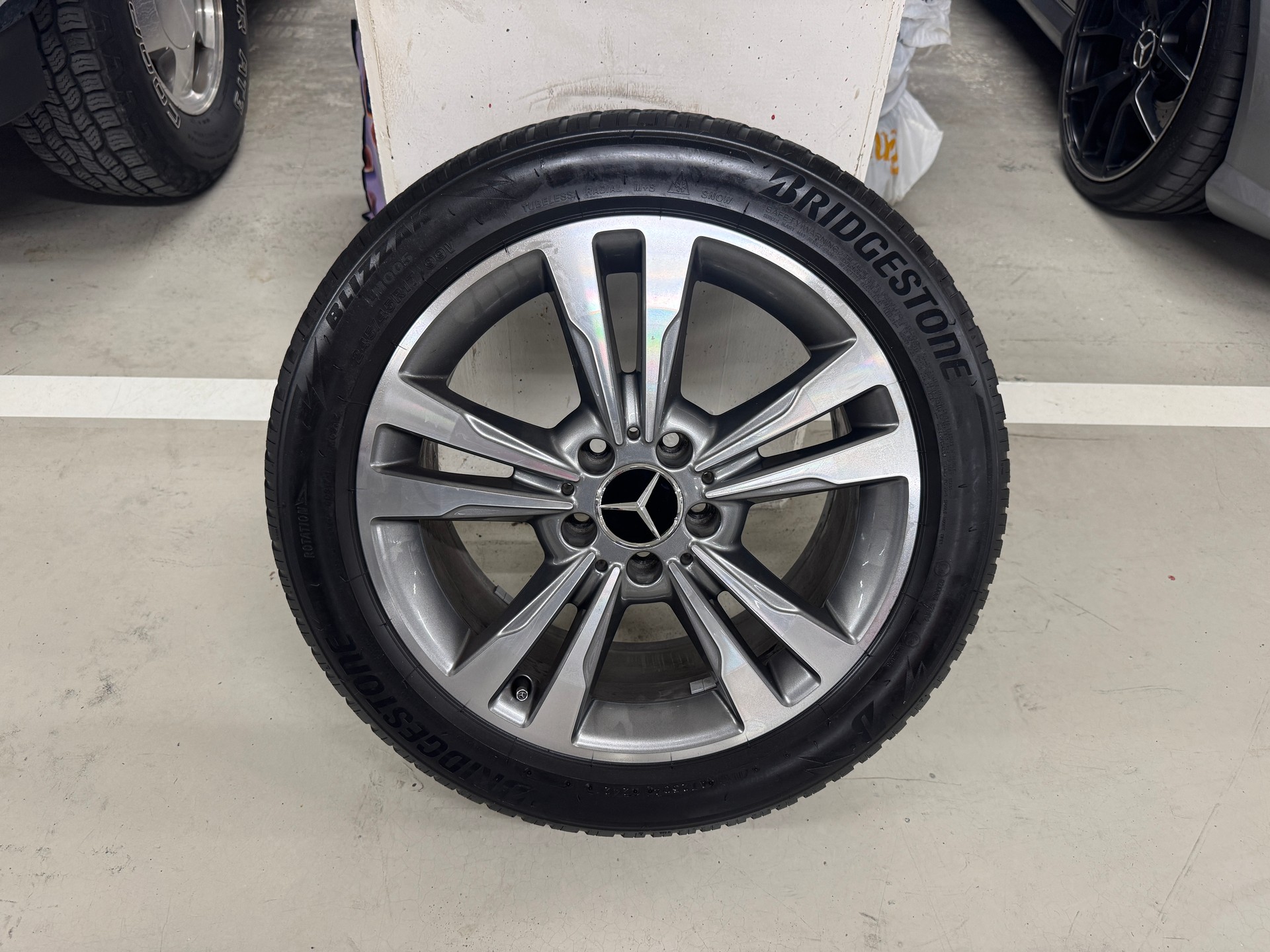 MERCEDES-BENZ E 200 CGI BlueEfficiency 7G-Tronic *Alles eingetragen* I Ab MFK 11.25 I Frisch ab Service I 8-fach I Sehr gepflegt I TOP Angebot-image-23