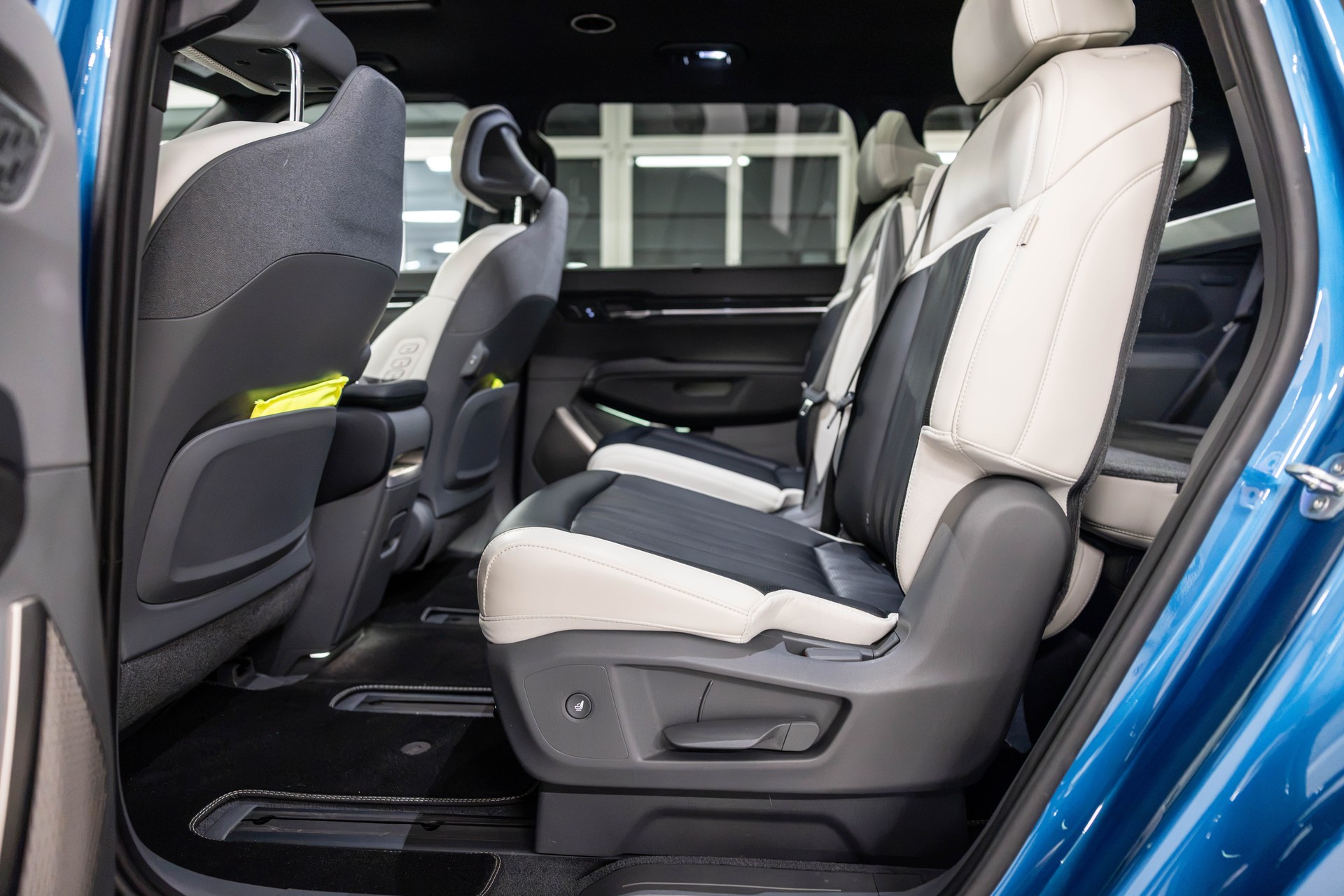 KIA EV9 99.8 kWh GT-Line 4x4 *2.5t AHK*-image-22