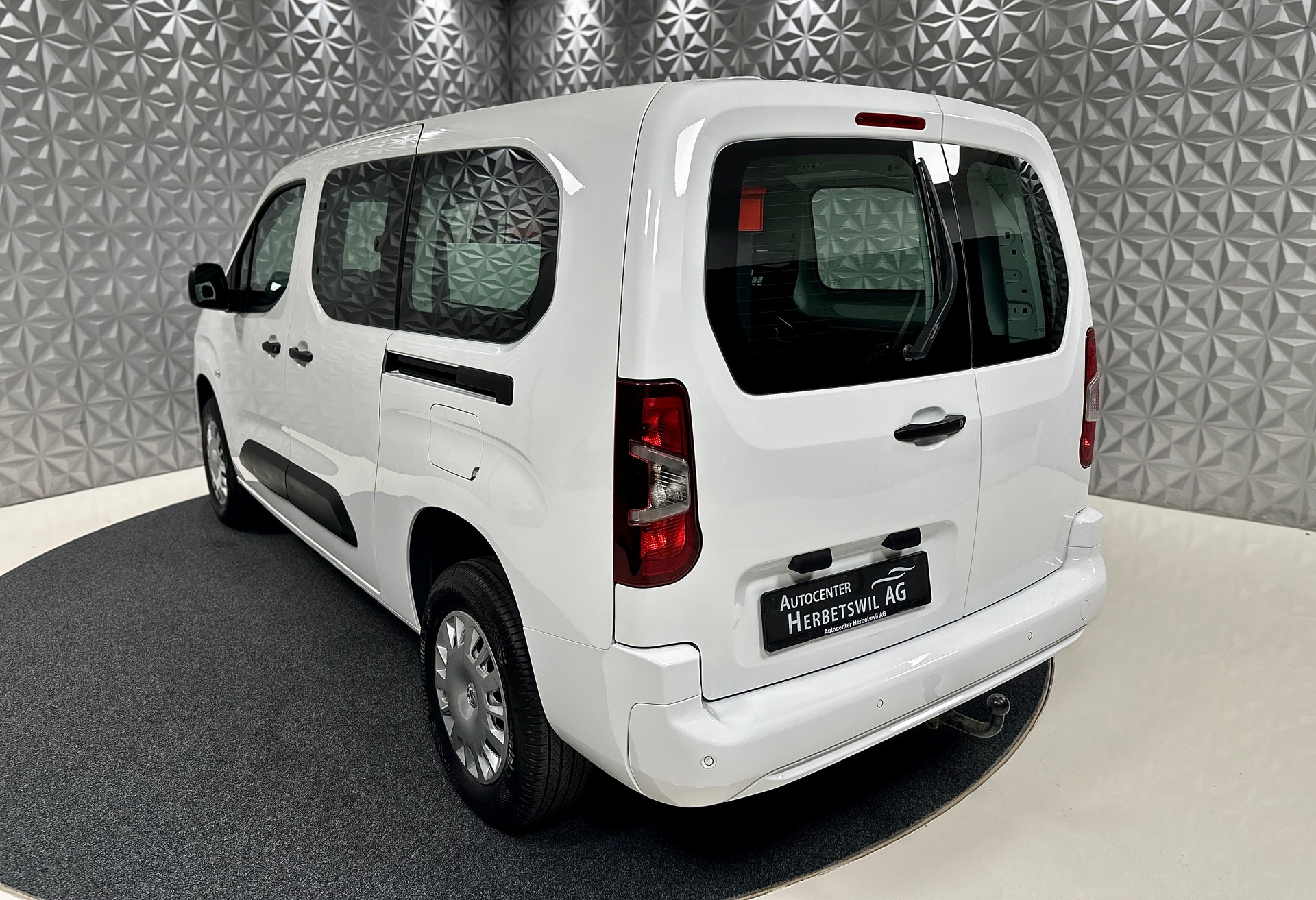 OPEL Combo 1.5 Crew XL **5-PLÄTZER** s/s Erhöhte Nutzlast 4x4-image-9