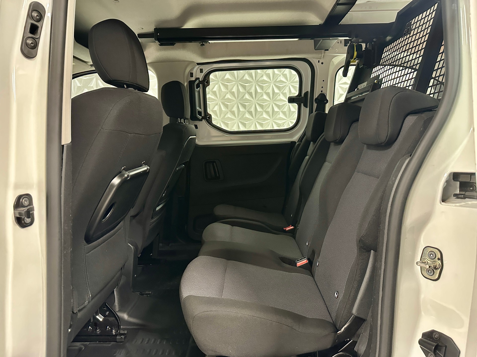 OPEL Combo 1.5 Crew XL **5-PLÄTZER** s/s Erhöhte Nutzlast 4x4-image-14