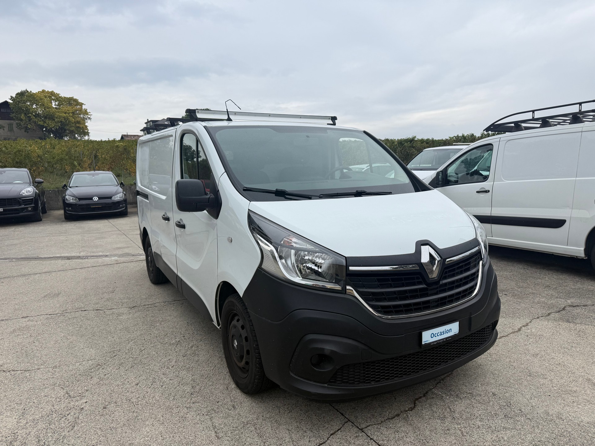 RENAULT Trafic 2.0 dCi120 2.8t Access L1H1-image-2