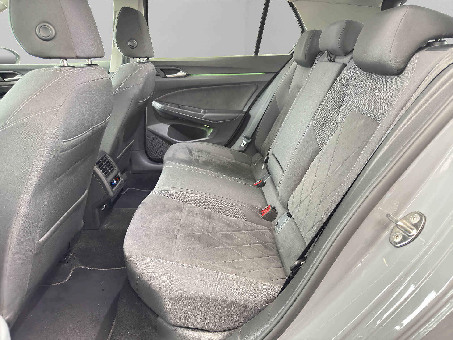VW Golf VIII 1.4 TSI PHEV Style DSG-image-5