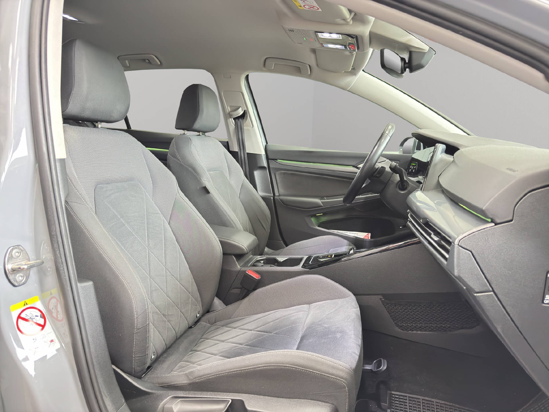 VW Golf VIII 1.4 TSI PHEV Style DSG-image-7