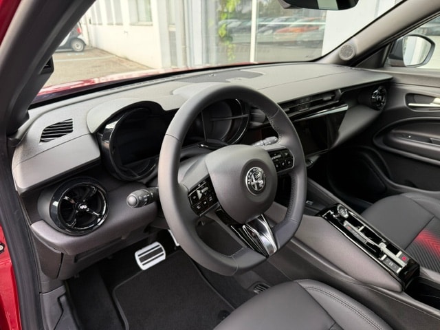 ALFA ROMEO Junior 1.2 48V Hybrid TI Tech Sky MY26-image-9