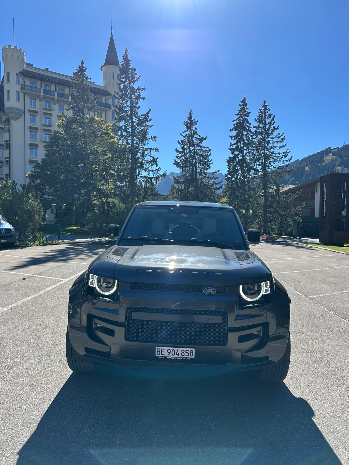LAND ROVER 4.4 V8 Octa Edition One-image-1