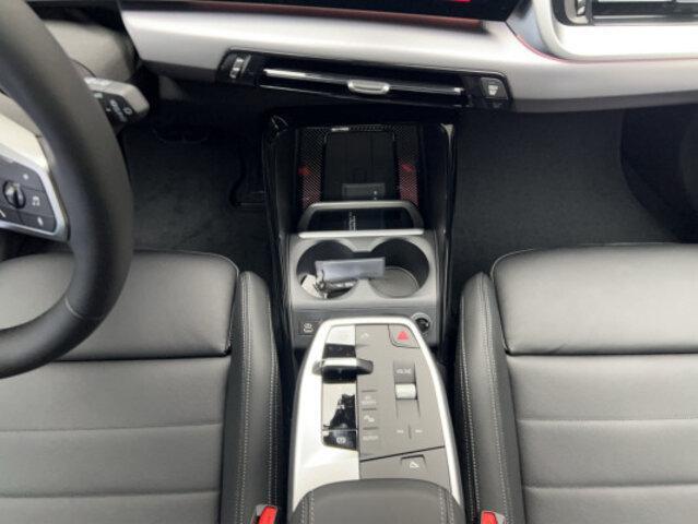 BMW 2er Reihe U06 Active Tourer 230e xDrive paddles-image-11