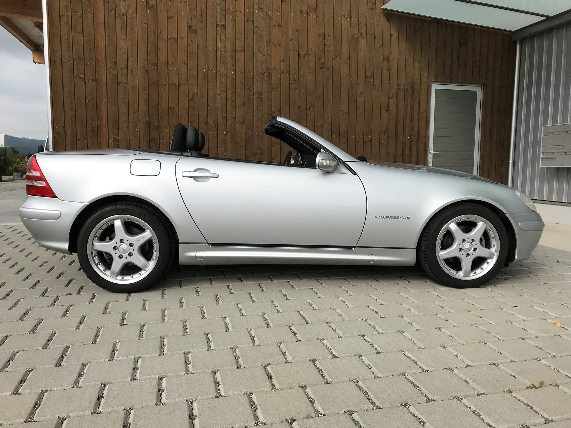 MERCEDES-BENZ SLK 200 Kompressor-image-17
