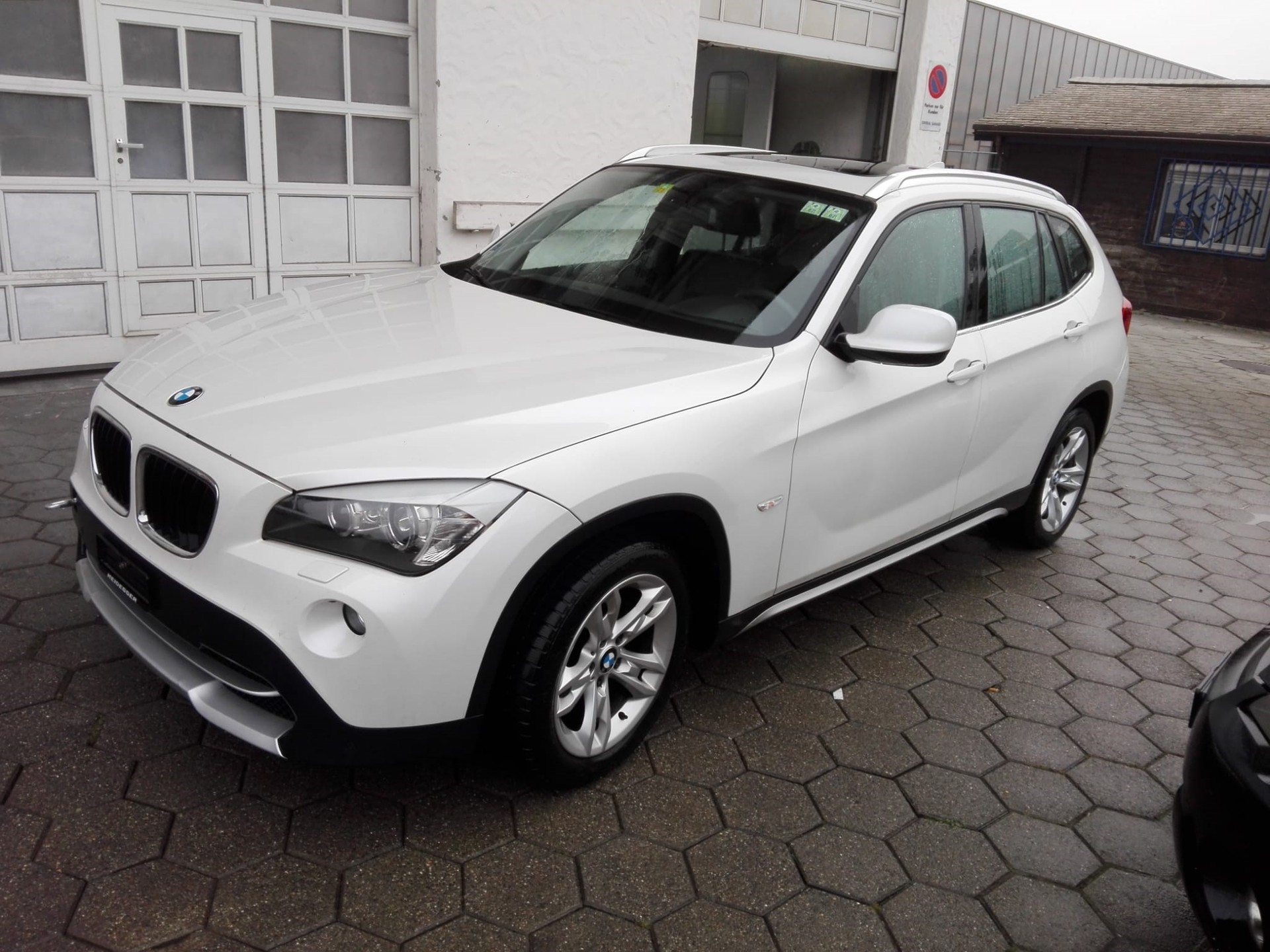 BMW X1 sDrive 18d-image-1
