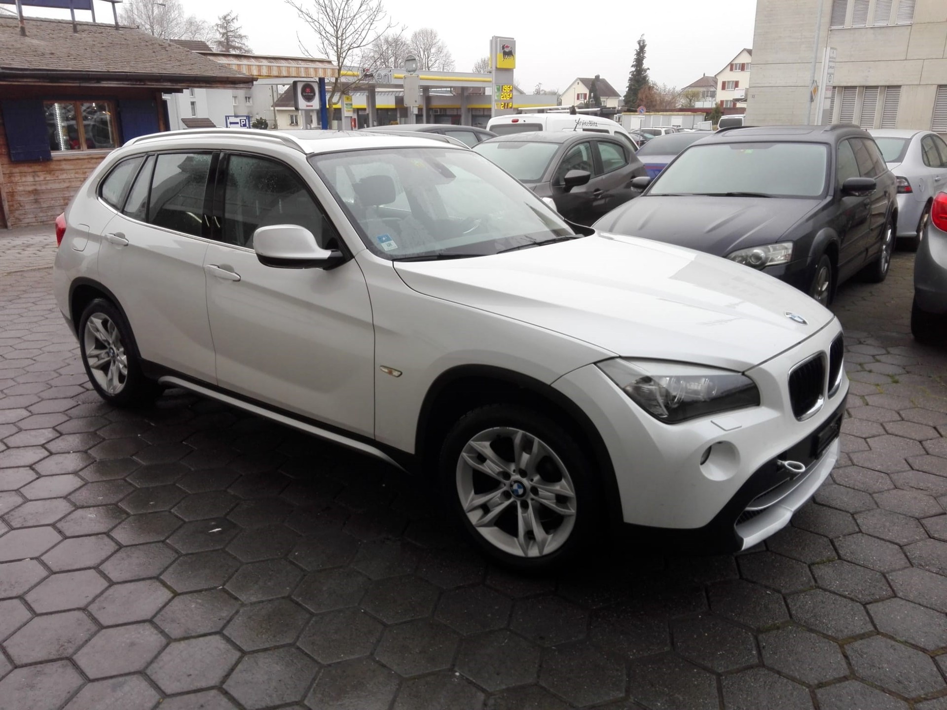 BMW X1 sDrive 18d-image-2