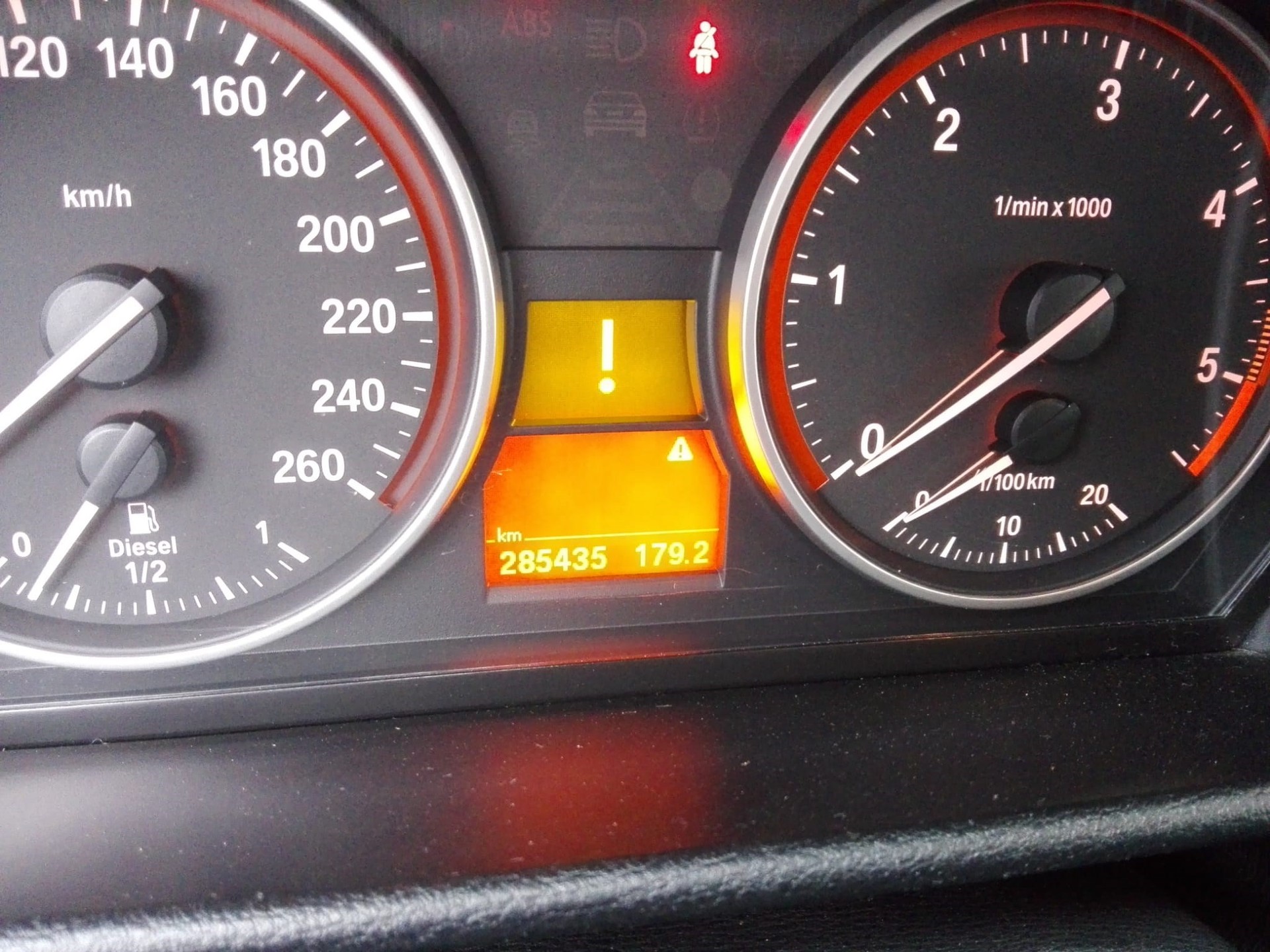 BMW X1 sDrive 18d-image-9