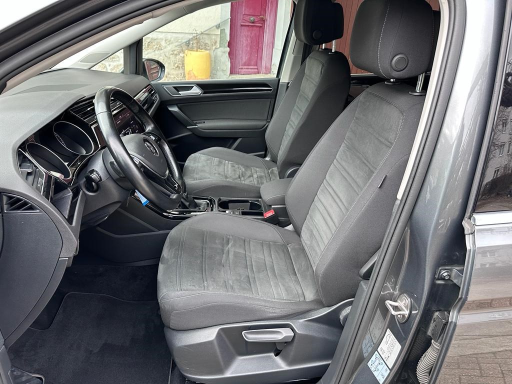 VW Touran 2.0 TDI BlueMotion Technology Highline DSG-image-5