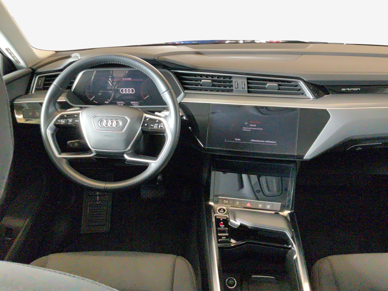 AUDI e-tron 55 Sportback Advanced quattro-image-14