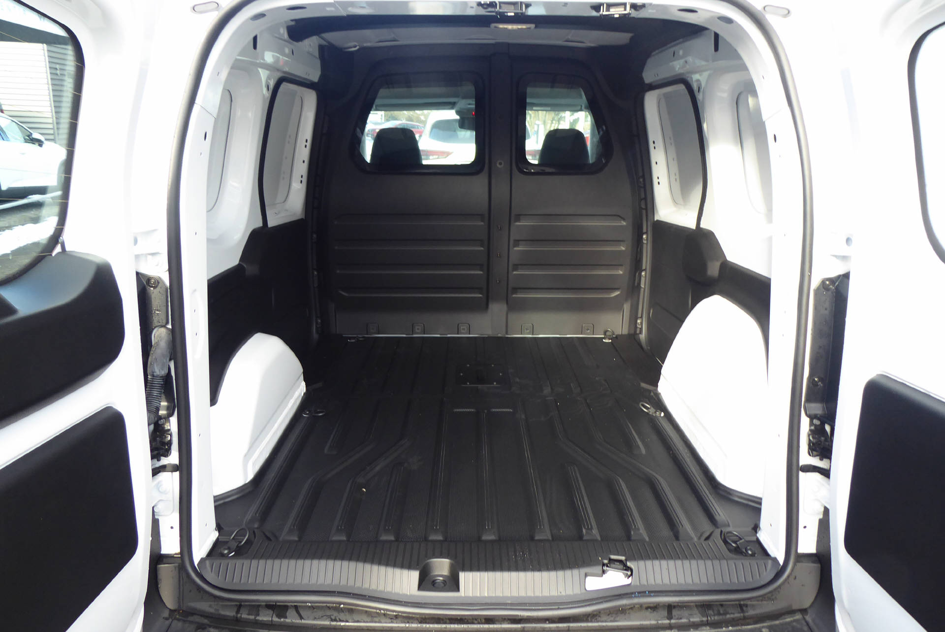 NISSAN Townstar EV45 kWh 22kW L1 Tekna-image-7