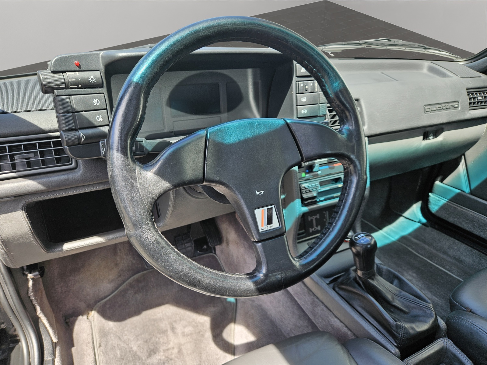 AUDI quattro Turbo 20V-image-11