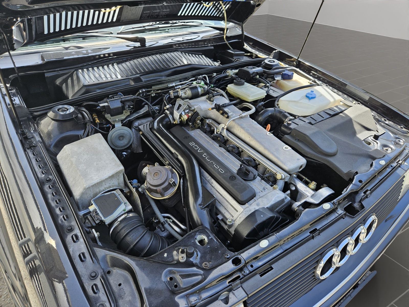 AUDI quattro Turbo 20V-image-14
